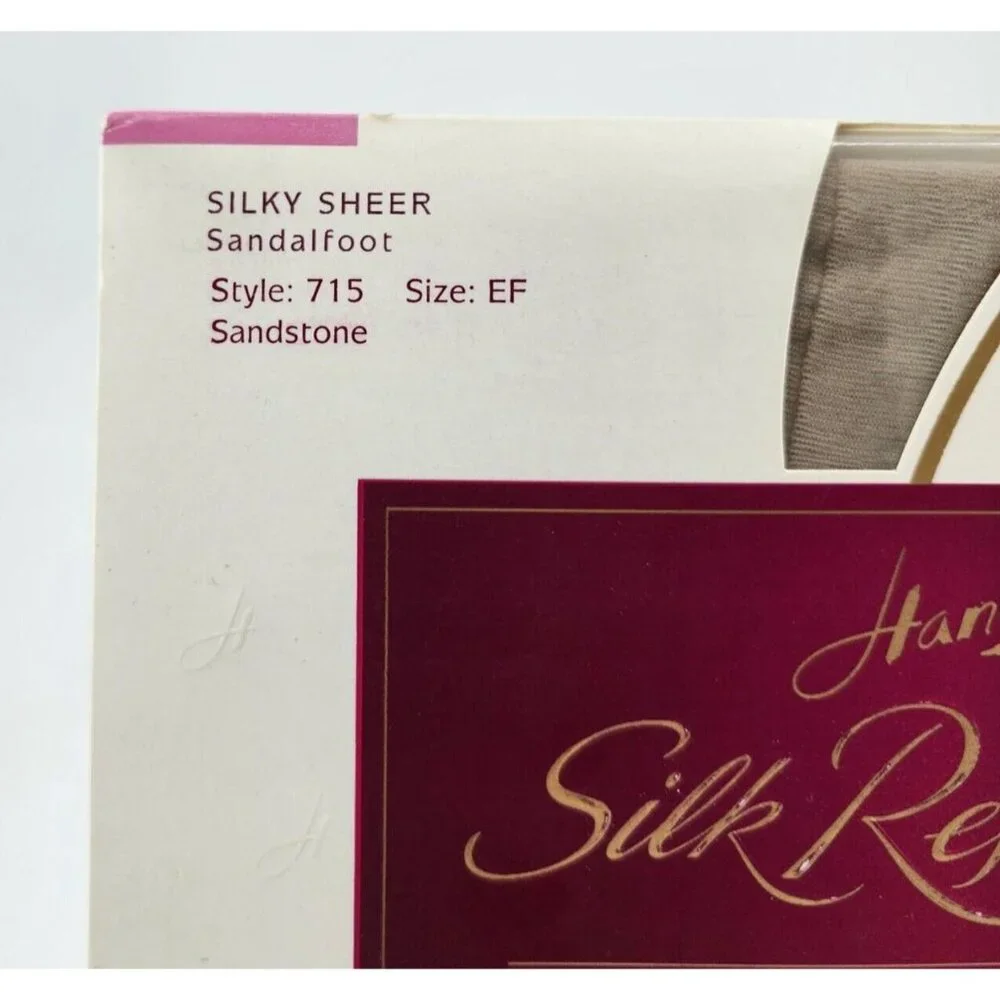 x2 Hanes Silk Reflection Silky Sheer Sandalfoot Pantyhose Style 715 Sandstone EF